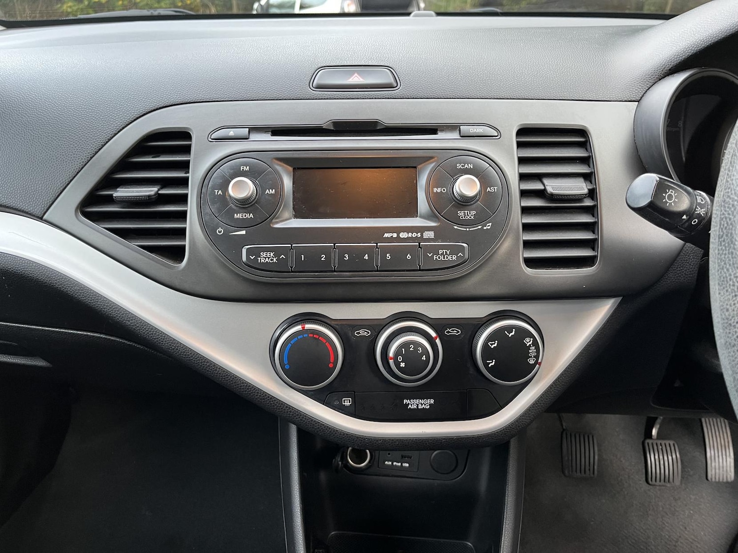Used Kia Picanto 2011 for sale - 76352663: Photo 32