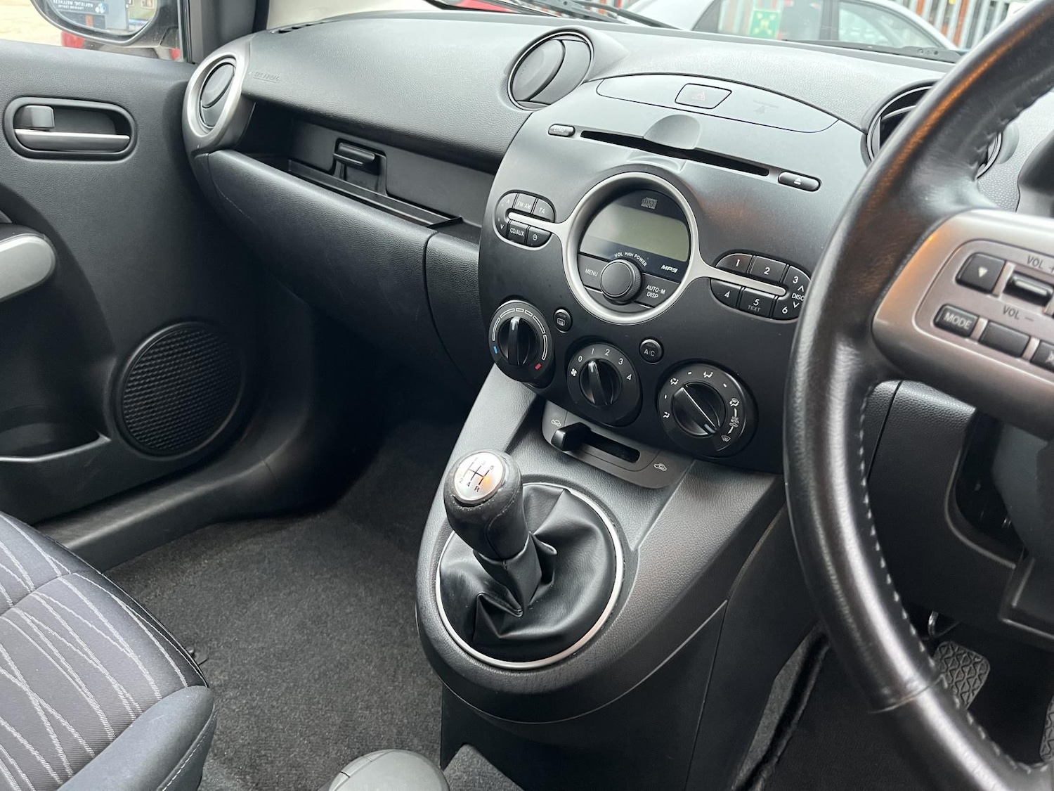 Used Mazda Mazda2 2009 for sale - 77532313: Photo 12