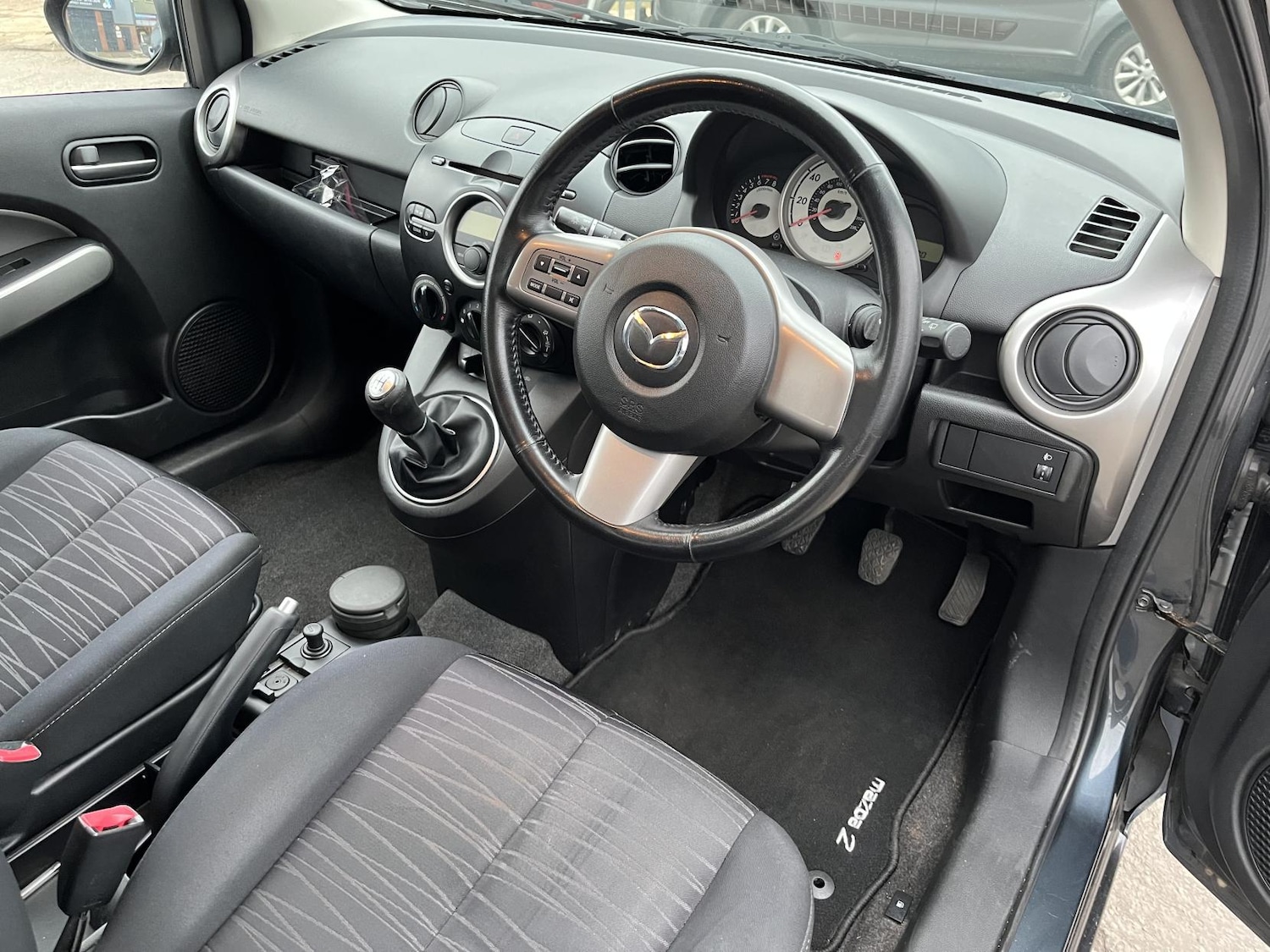 Used Mazda Mazda2 2009 for sale - 77532313: Photo 8