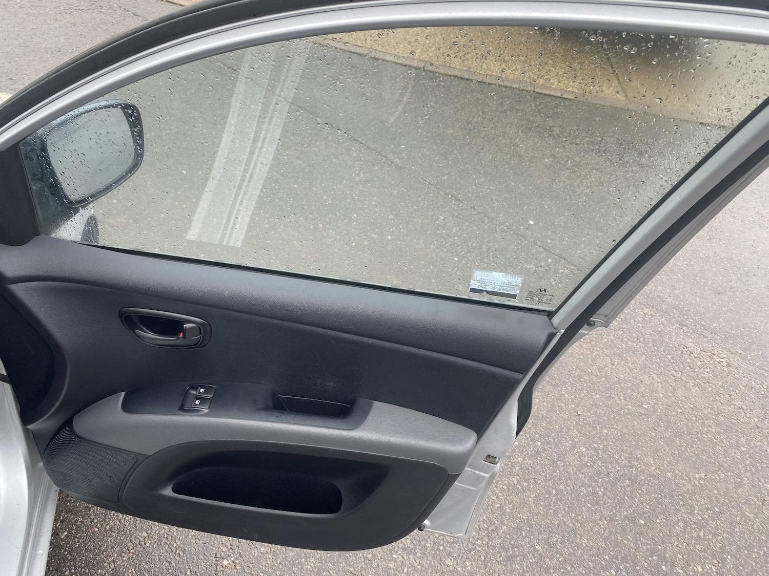 Used Hyundai i10 2010 for sale - 77466069: Photo 15