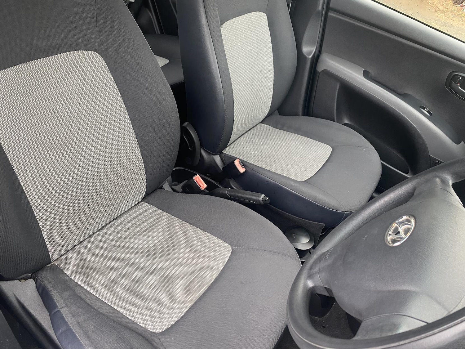 Used Hyundai i10 2010 for sale - 77466069: Photo 19