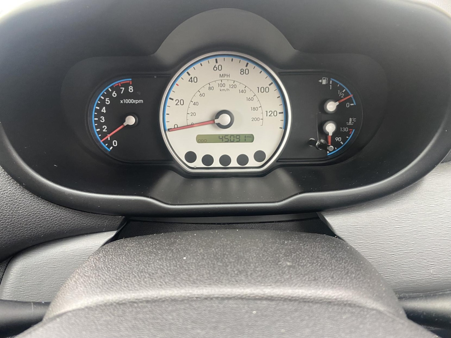 Used Hyundai i10 2010 for sale - 77466069: Photo 23