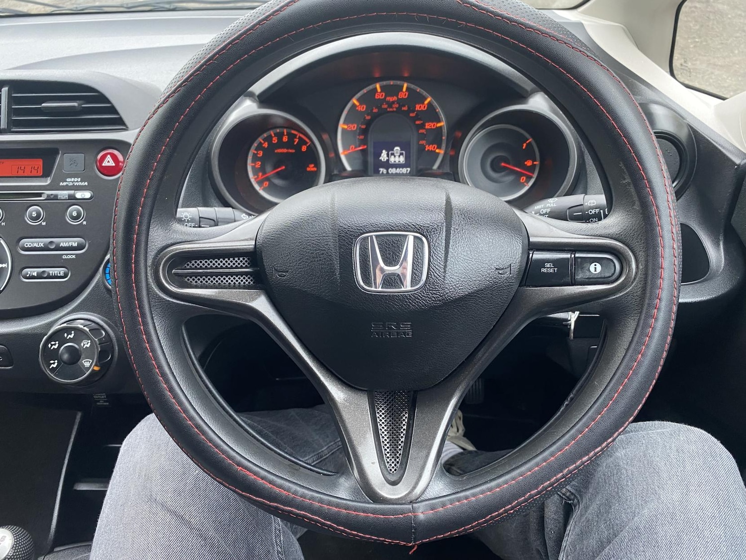 Used Honda Jazz 2011 for sale - 77289554: Photo 32