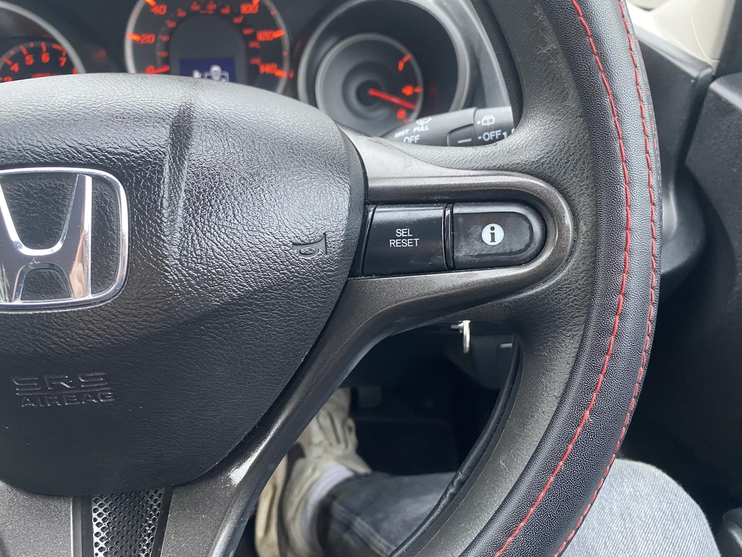 Used Honda Jazz 2011 for sale - 77289554: Photo 33