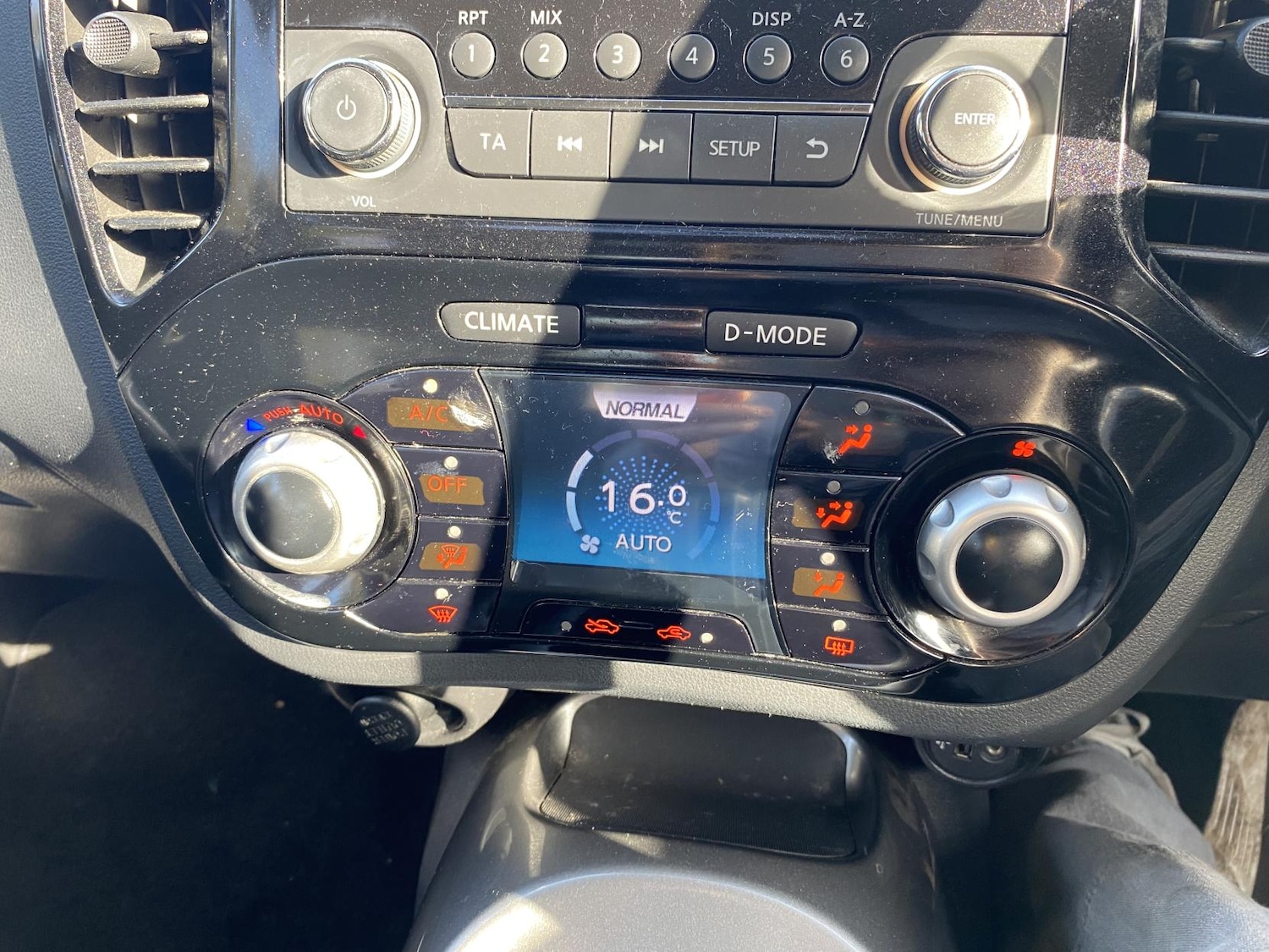 Used Nissan Juke 2014 for sale - 77672851: Photo 17