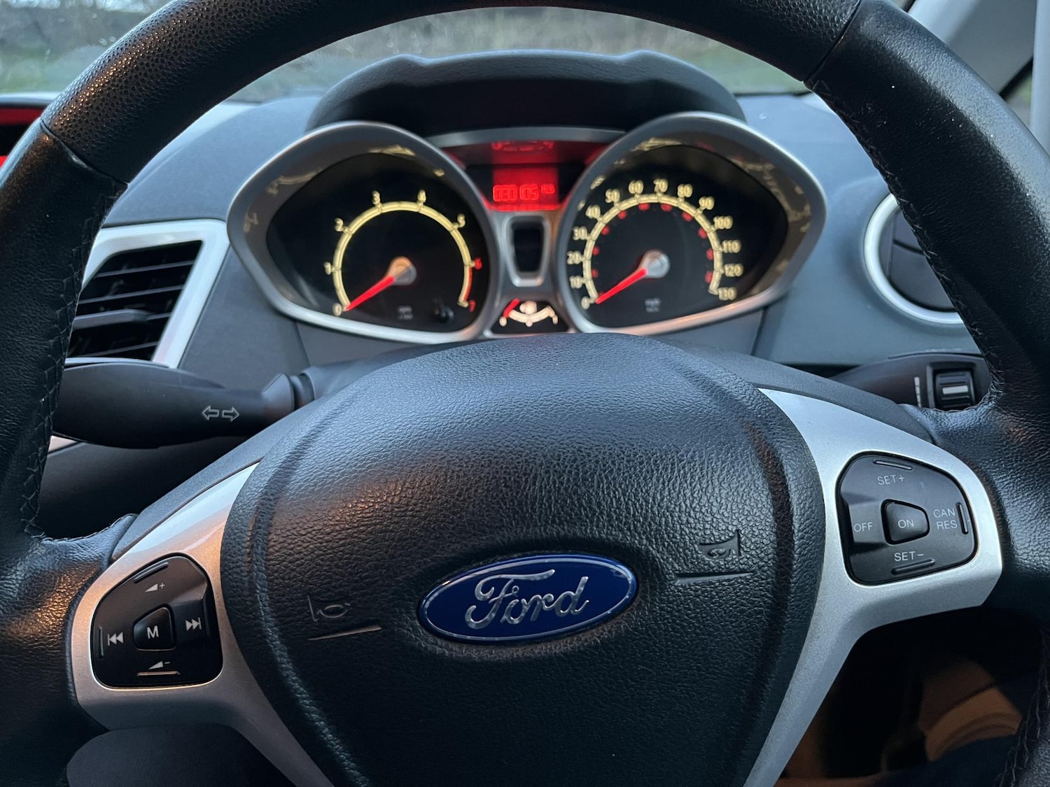 Used Ford Fiesta 2010 for sale - 77213853: Photo 28