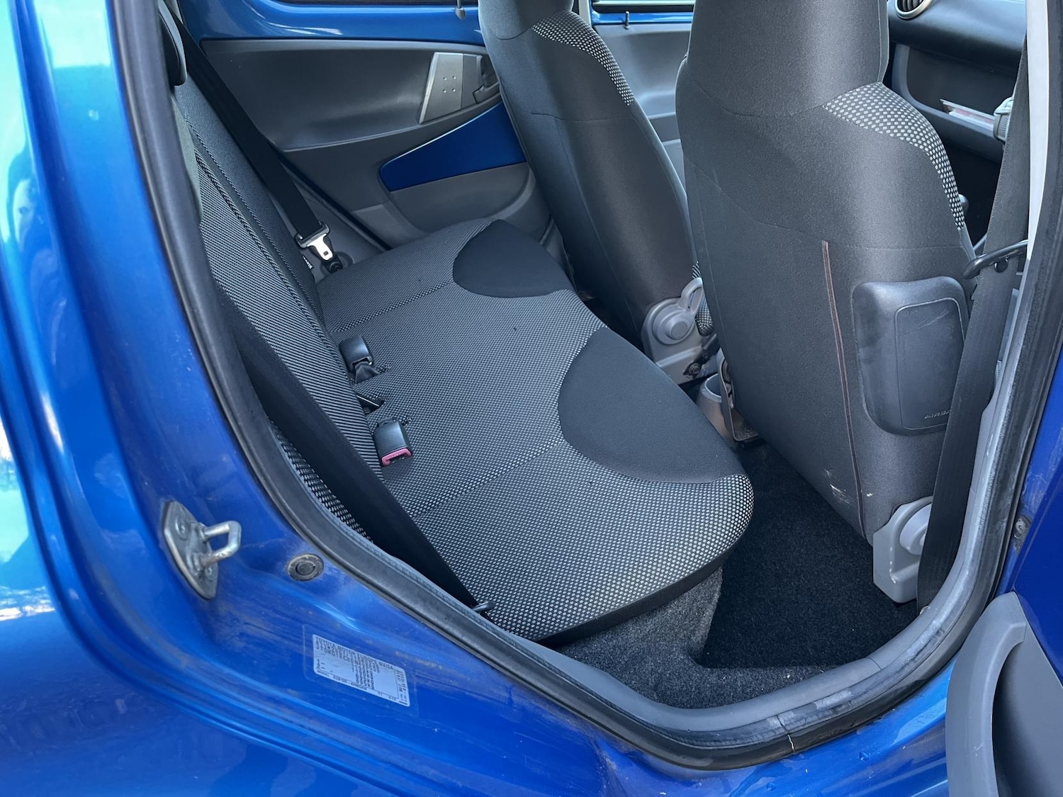 Used Toyota AYGO 2010 for sale - 77228519: Photo 21