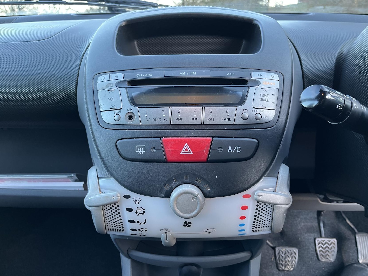 Used Toyota AYGO 2010 for sale - 77228519: Photo 32