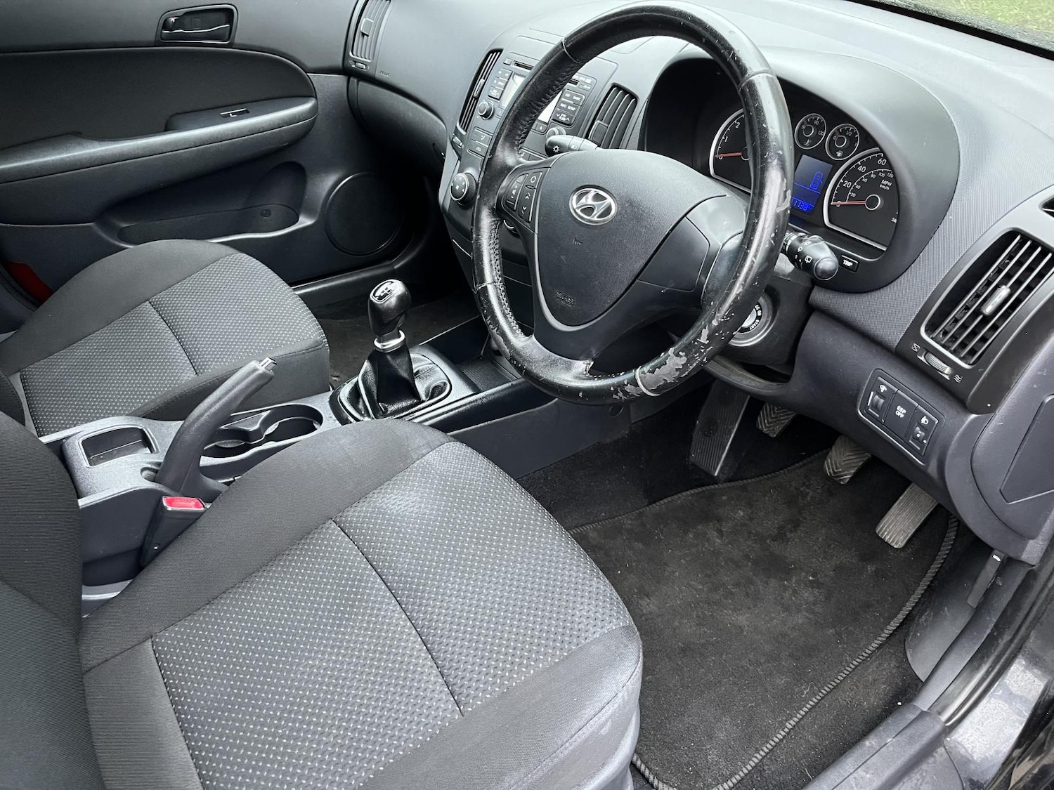 Used Hyundai i30 2010 for sale - 77682233: Photo 35