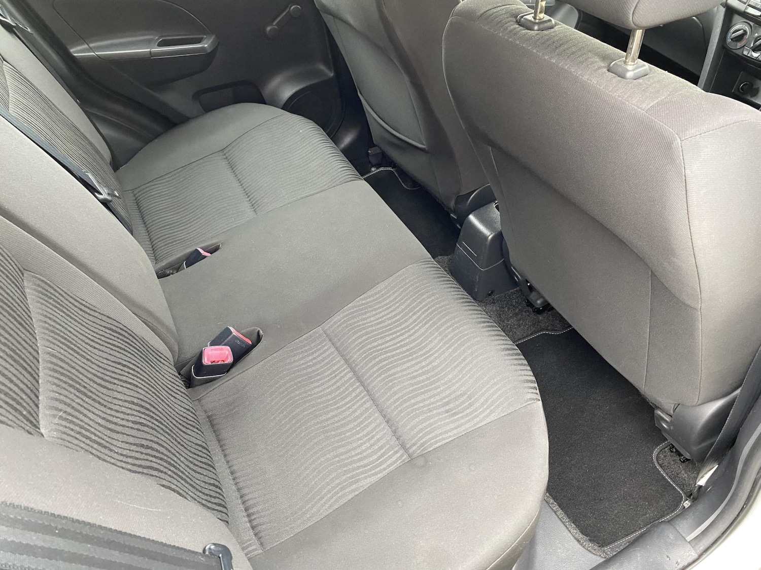 Used Suzuki Swift 2012 for sale - 78085653: Photo 12