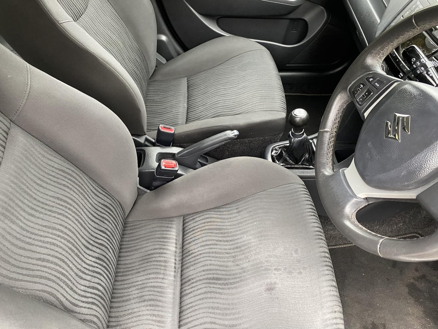 Used Suzuki Swift 2012 for sale - 78085653: Photo 21