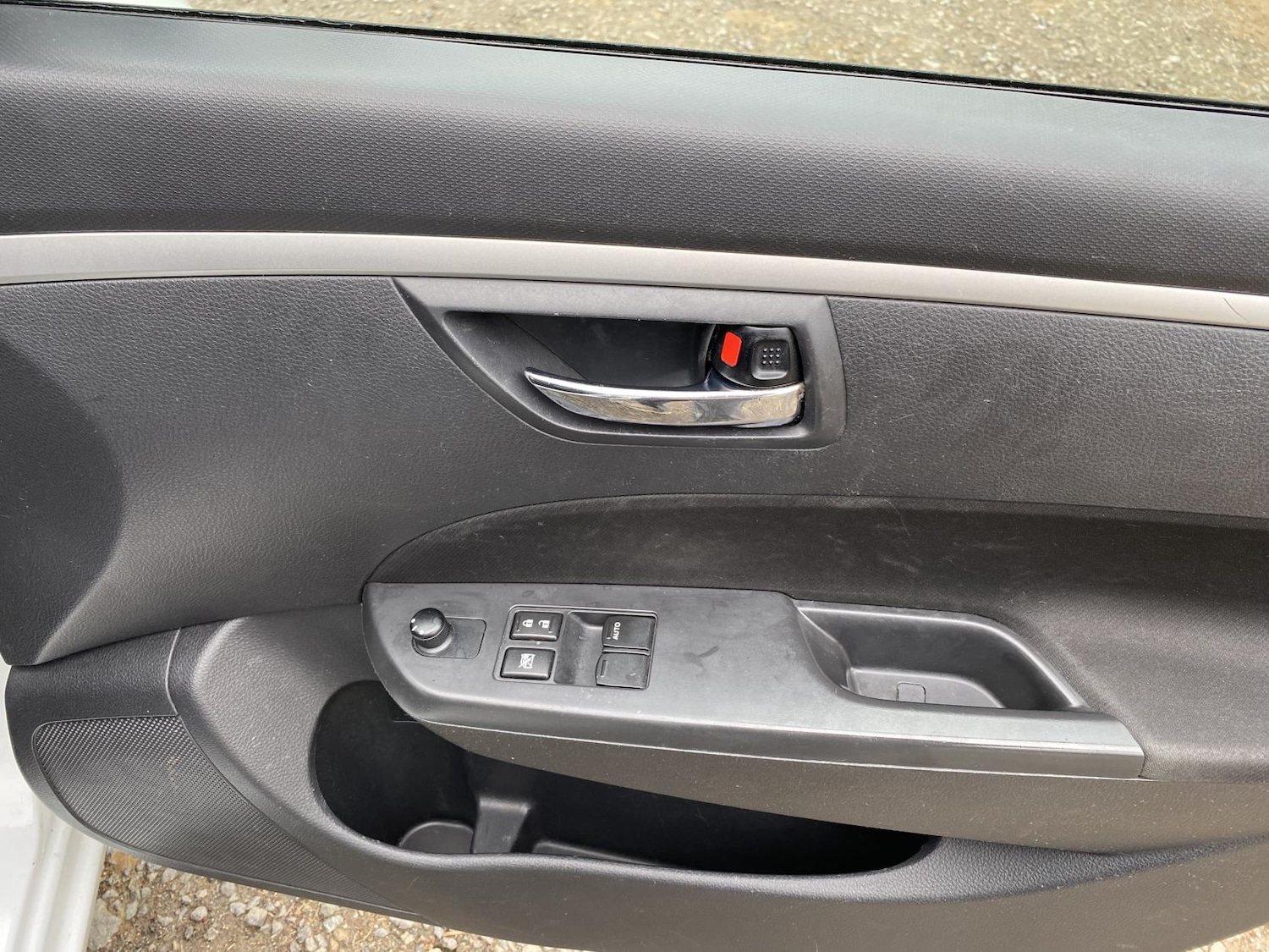 Used Suzuki Swift 2012 for sale - 78085653: Photo 32