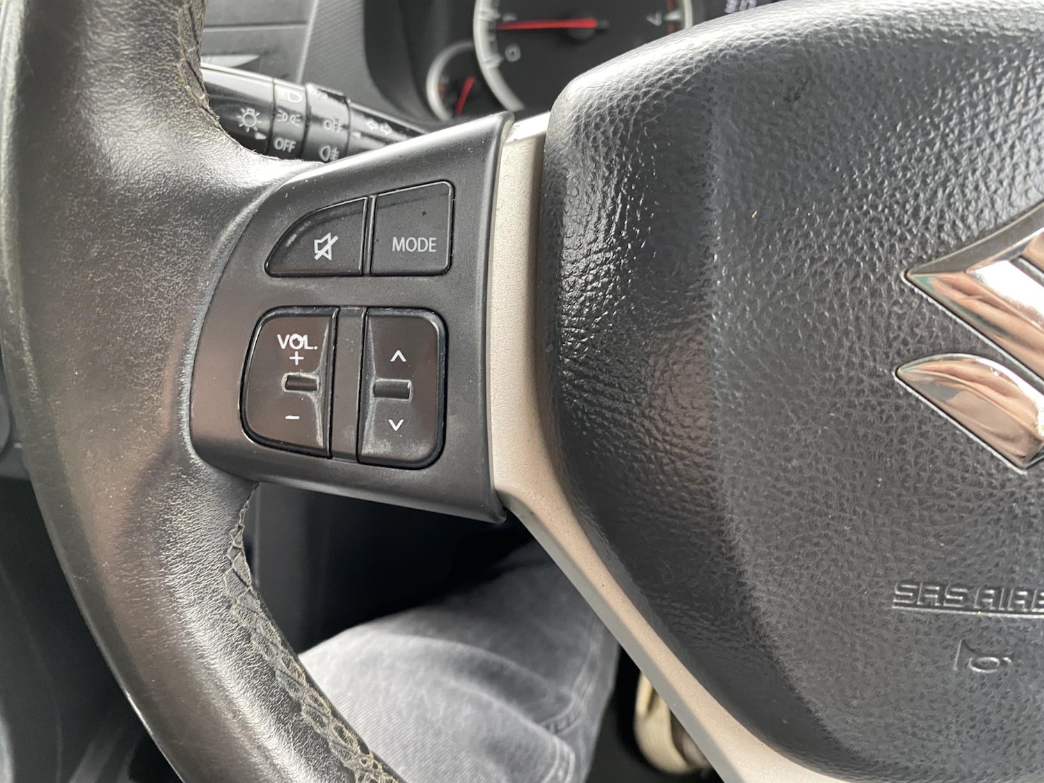 Used Suzuki Swift 2012 for sale - 78085653: Photo 34