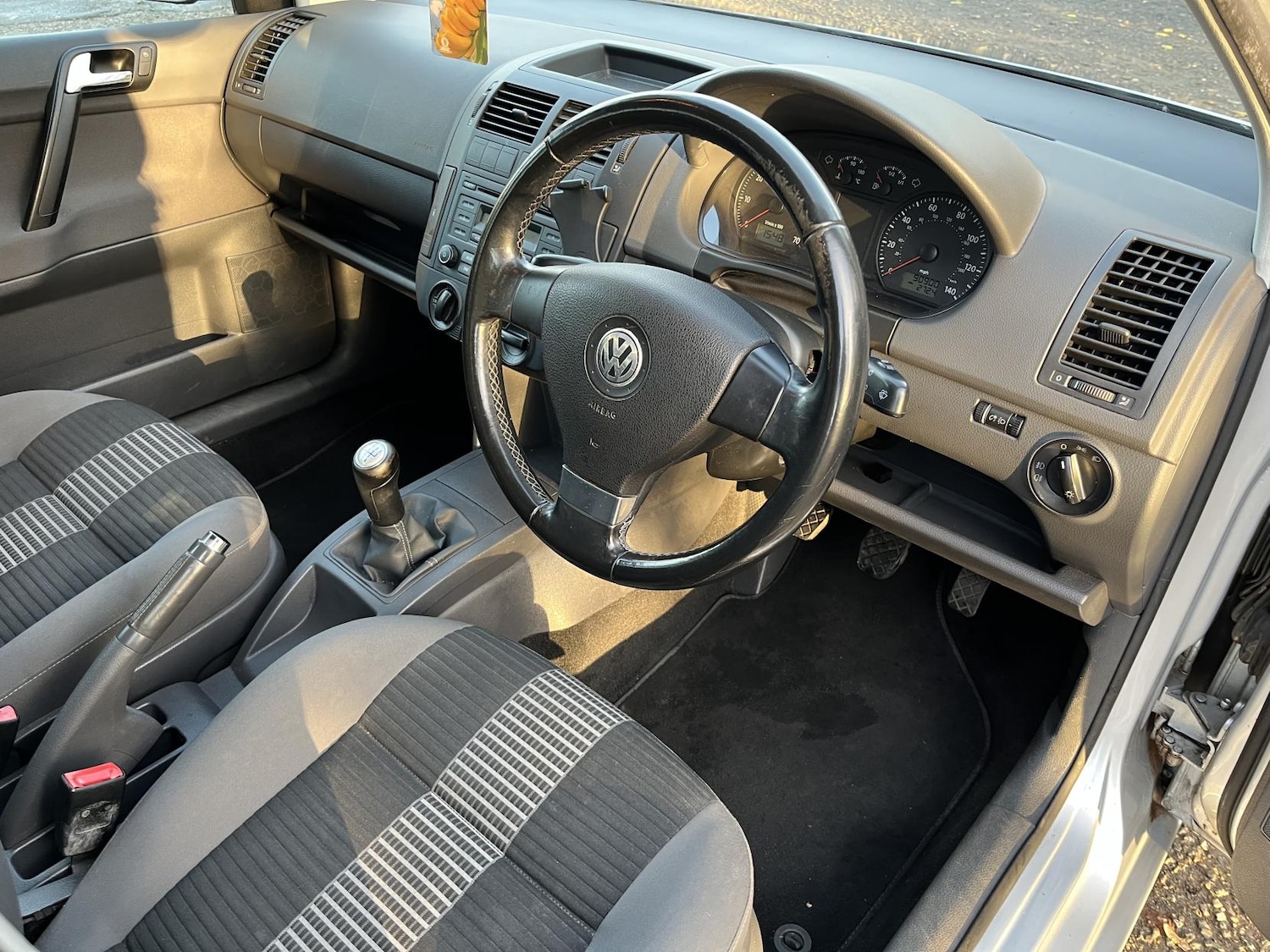 Used Volkswagen Polo 2009 for sale - 76911533: Photo 12