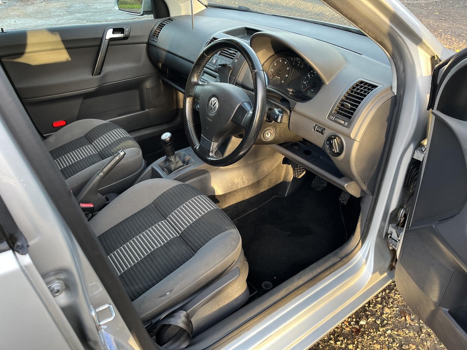 Used Volkswagen Polo 2009 for sale - 76911533: Photo 31