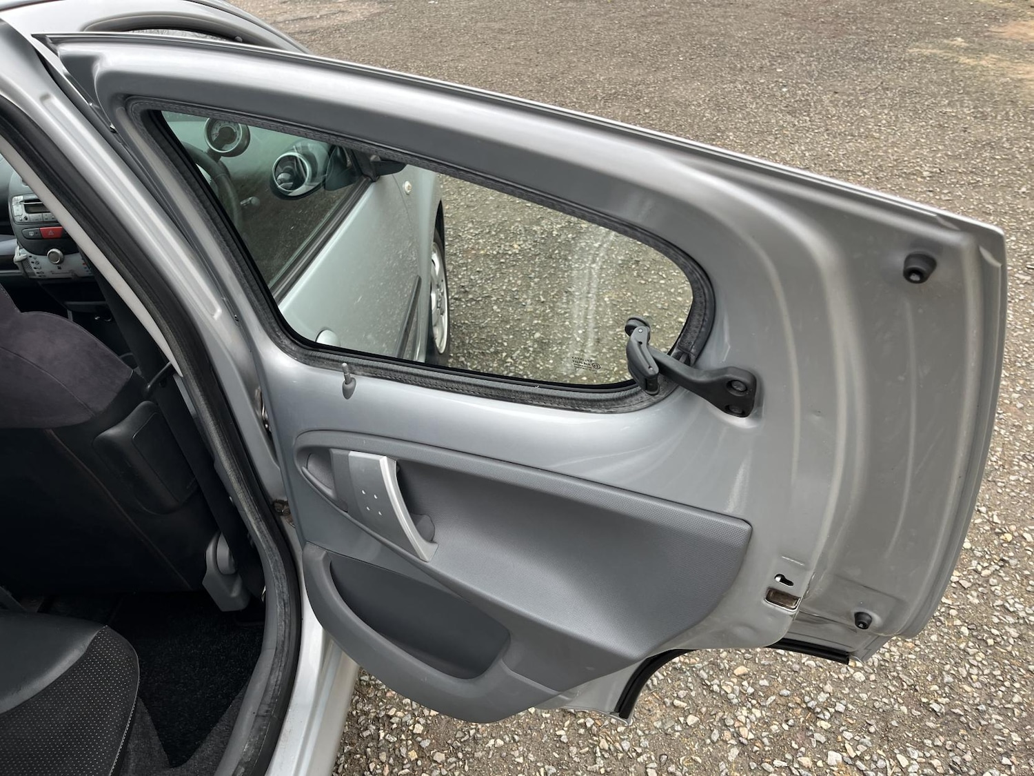 Used Peugeot 107 2010 for sale - 77478306: Photo 22