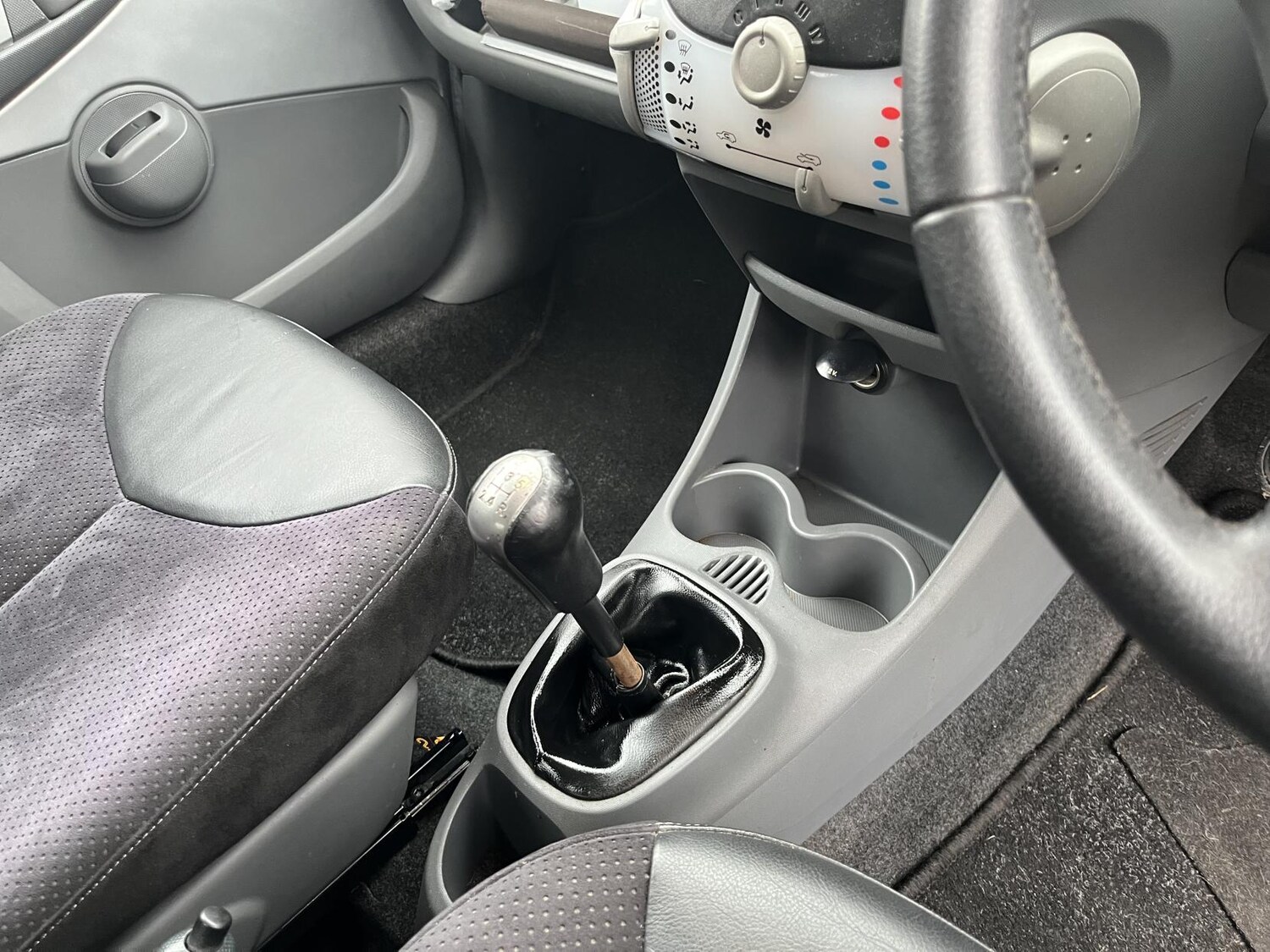 Used Peugeot 107 2010 for sale - 77478306: Photo 30