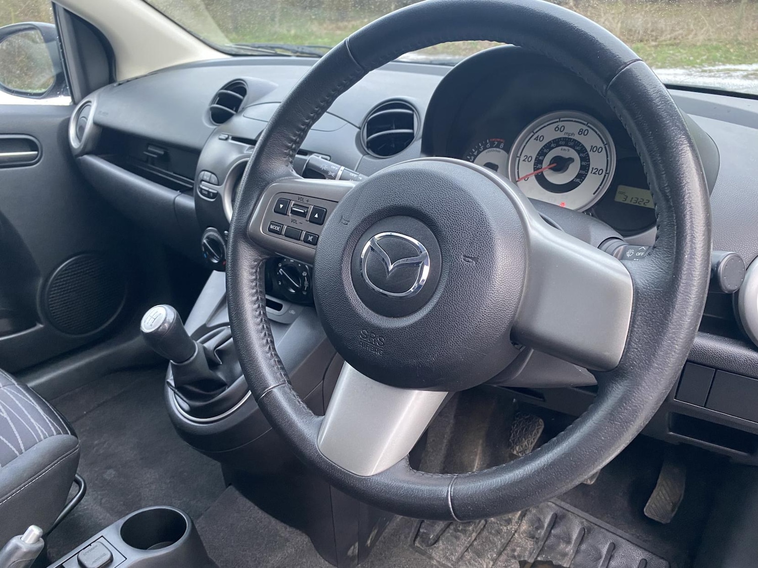 Used Mazda Mazda2 2010 for sale - 77118894: Photo 22