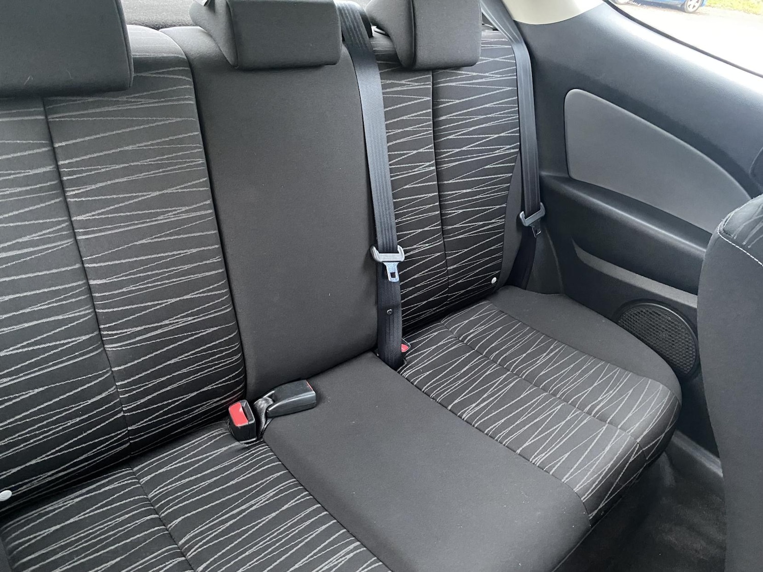 Used Mazda Mazda2 2010 for sale - 77118894: Photo 28