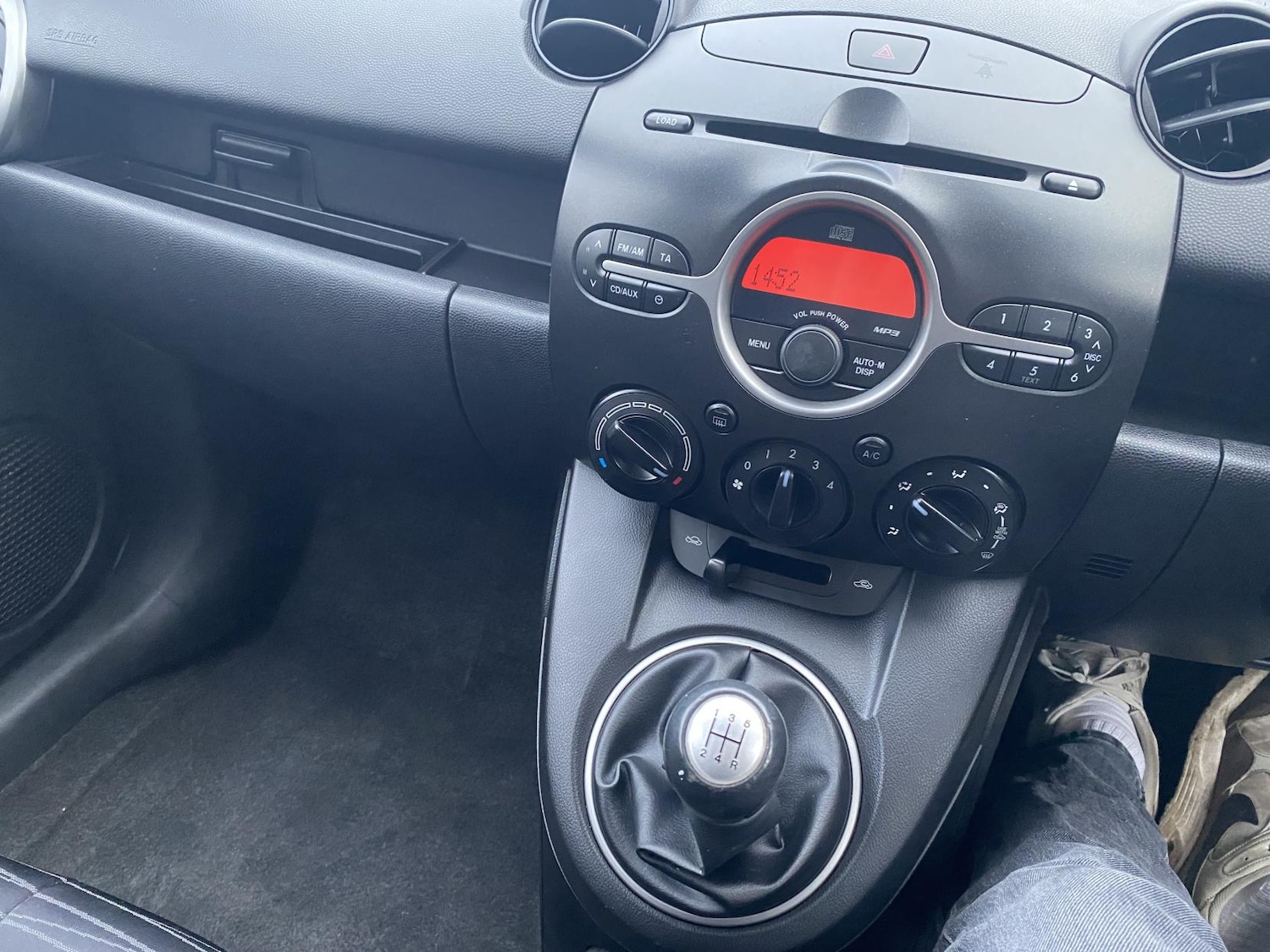 Used Mazda Mazda2 2010 for sale - 77118894: Photo 30