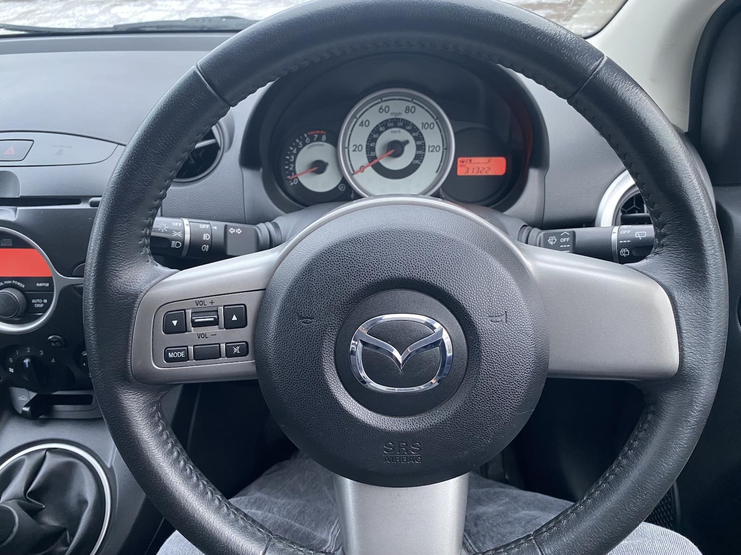 Used Mazda Mazda2 2010 for sale - 77118894: Photo 32