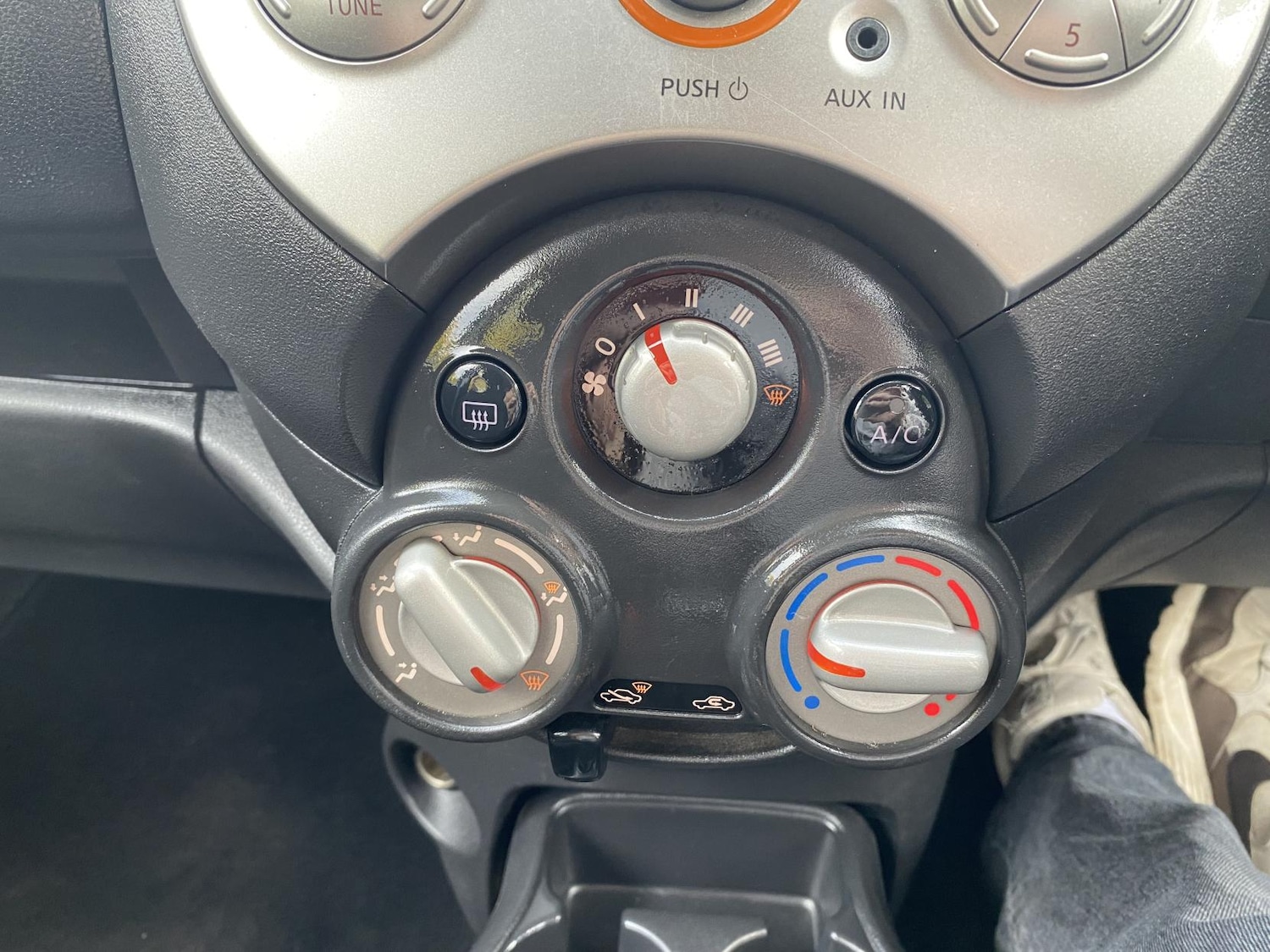 Used Nissan Micra 2013 for sale - 76340770: Photo 40