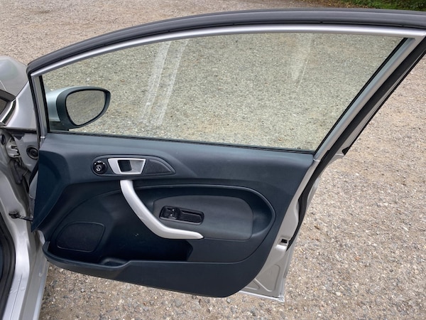 Used Ford Fiesta 2012 for sale - 76294408: Photo 35