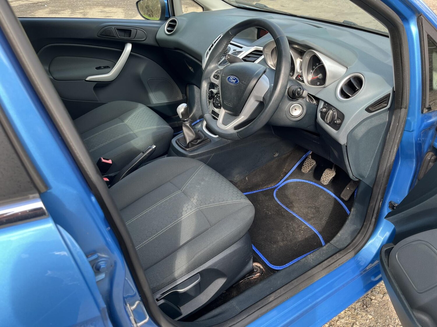 Used Ford Fiesta 2010 for sale - 77848302: Photo 13