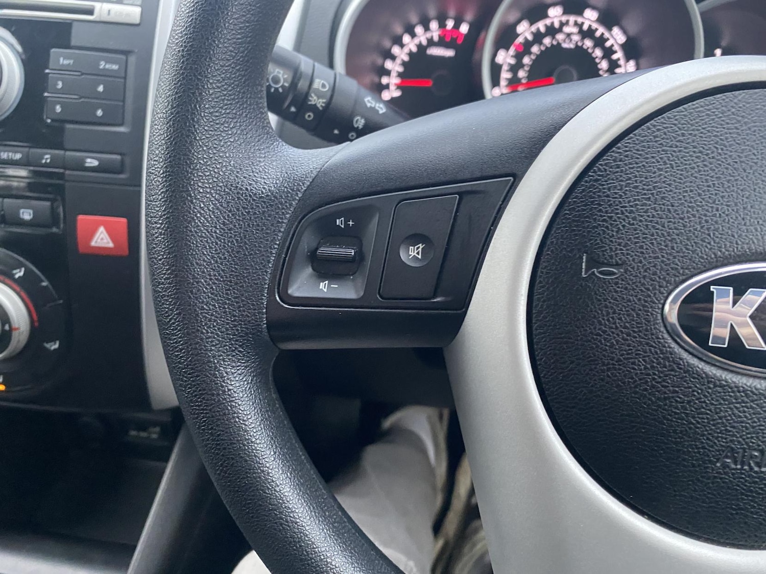 Used Kia Venga 2013 for sale - 77079406: Photo 28