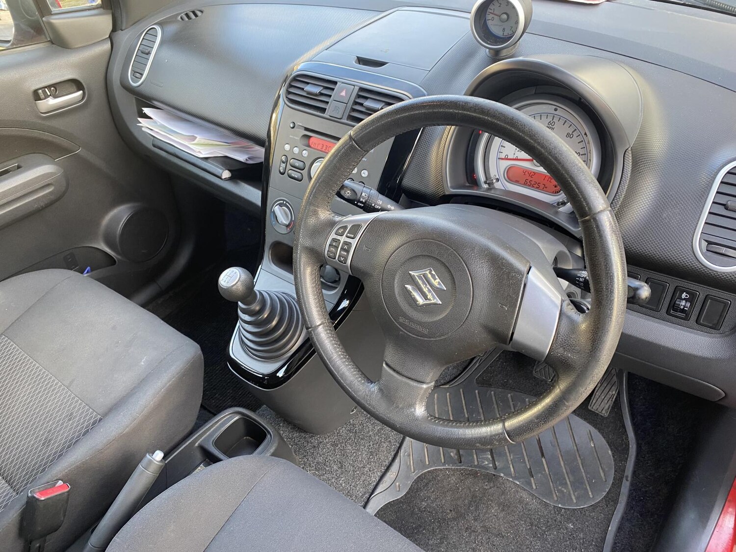 Used Suzuki Splash 2014 for sale - 76922307: Photo 32