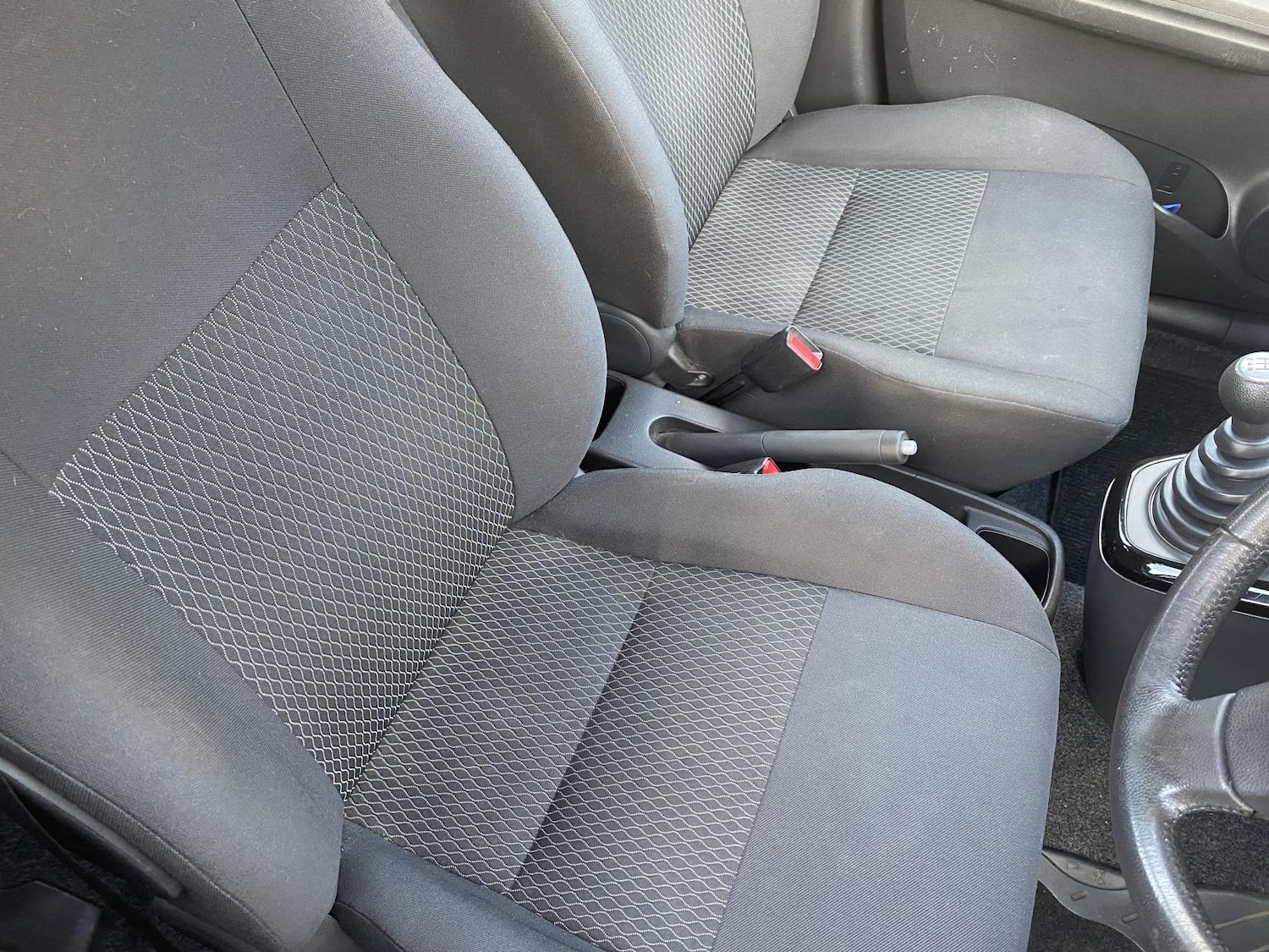 Used Suzuki Splash 2014 for sale - 76922307: Photo 34