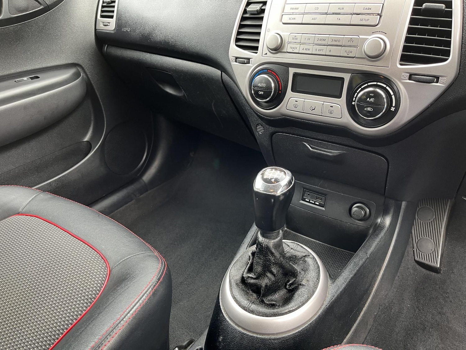 Used Hyundai i20 2009 for sale - 76400356: Photo 15