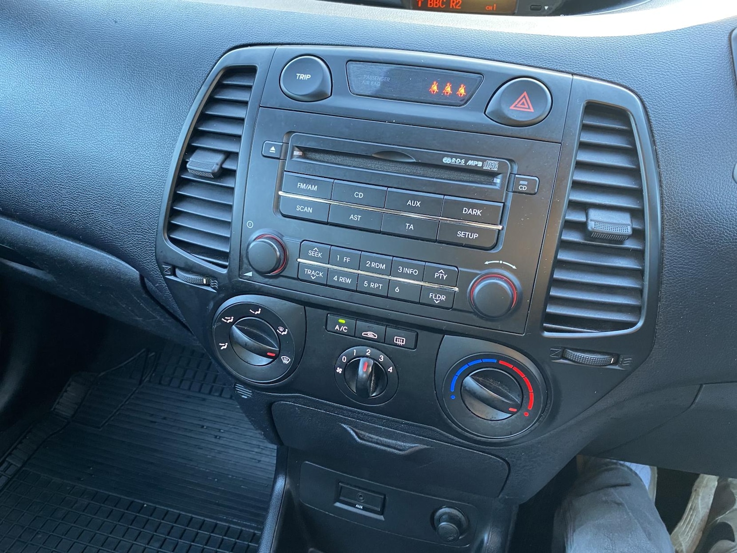 Used Hyundai i20 2009 for sale - 77201696: Photo 15