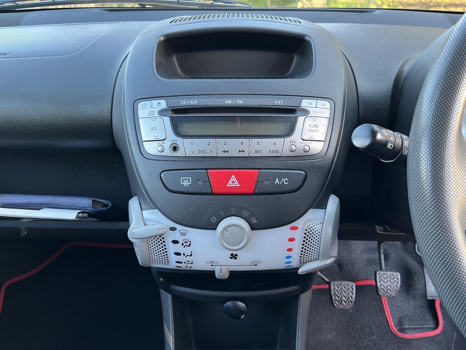 Used Peugeot 107 2014 for sale - 76782131: Photo 33