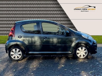 Used Peugeot 107 2014 for sale - 76782131: Photo