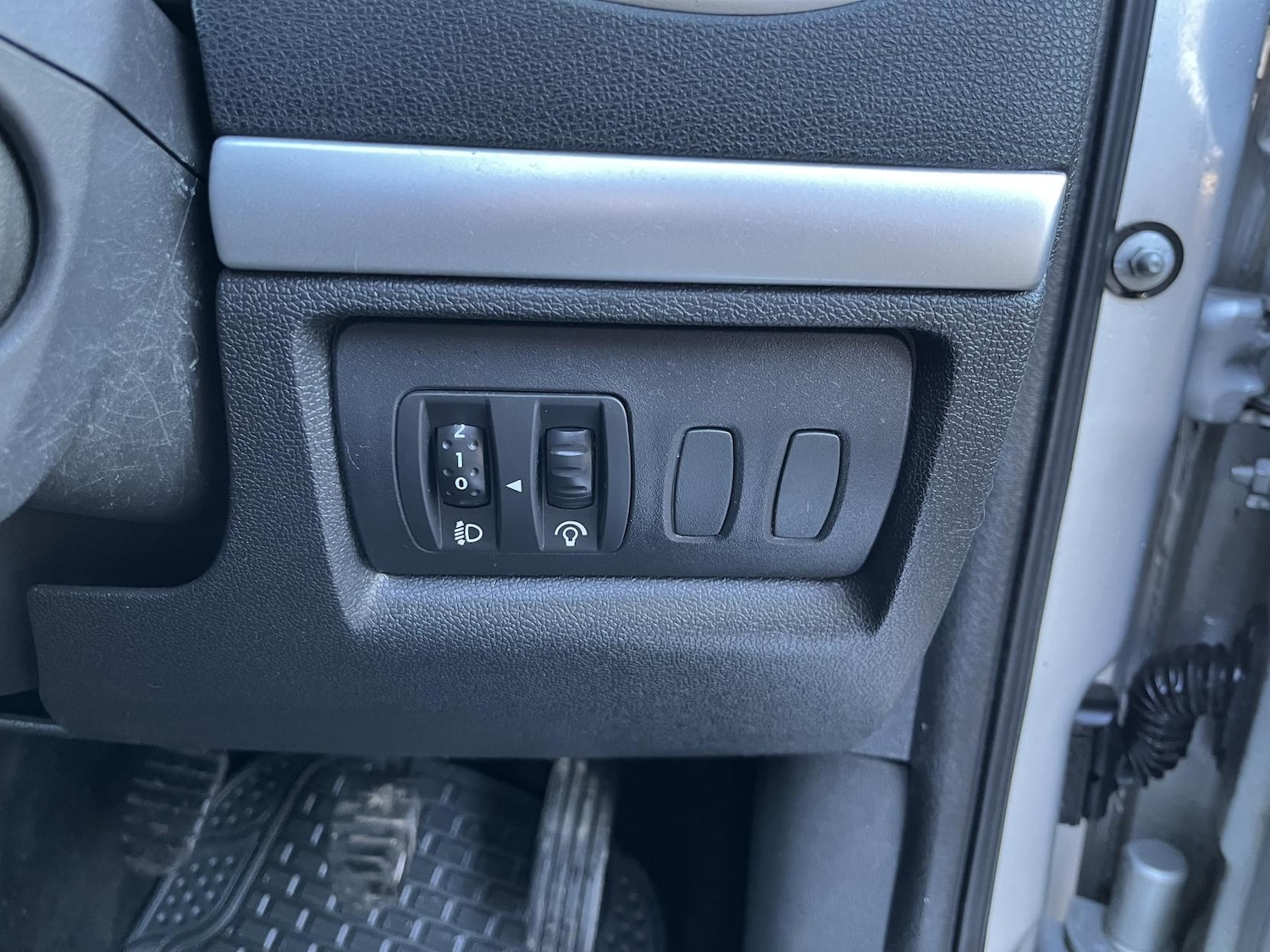 Used Renault Clio 2009 for sale - 77228527: Photo 28