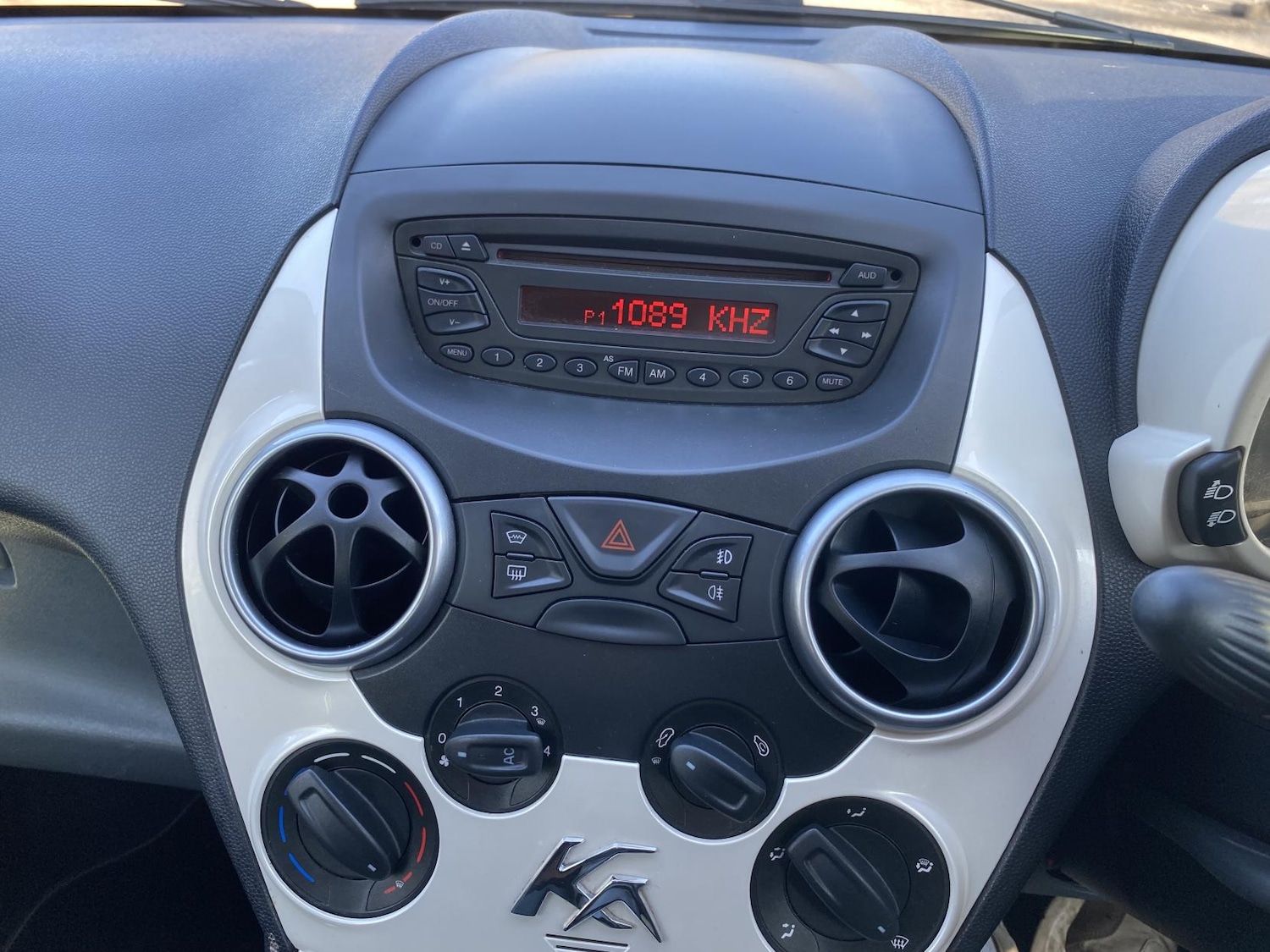 Used Ford Ka 2010 for sale - 77954470: Photo 31