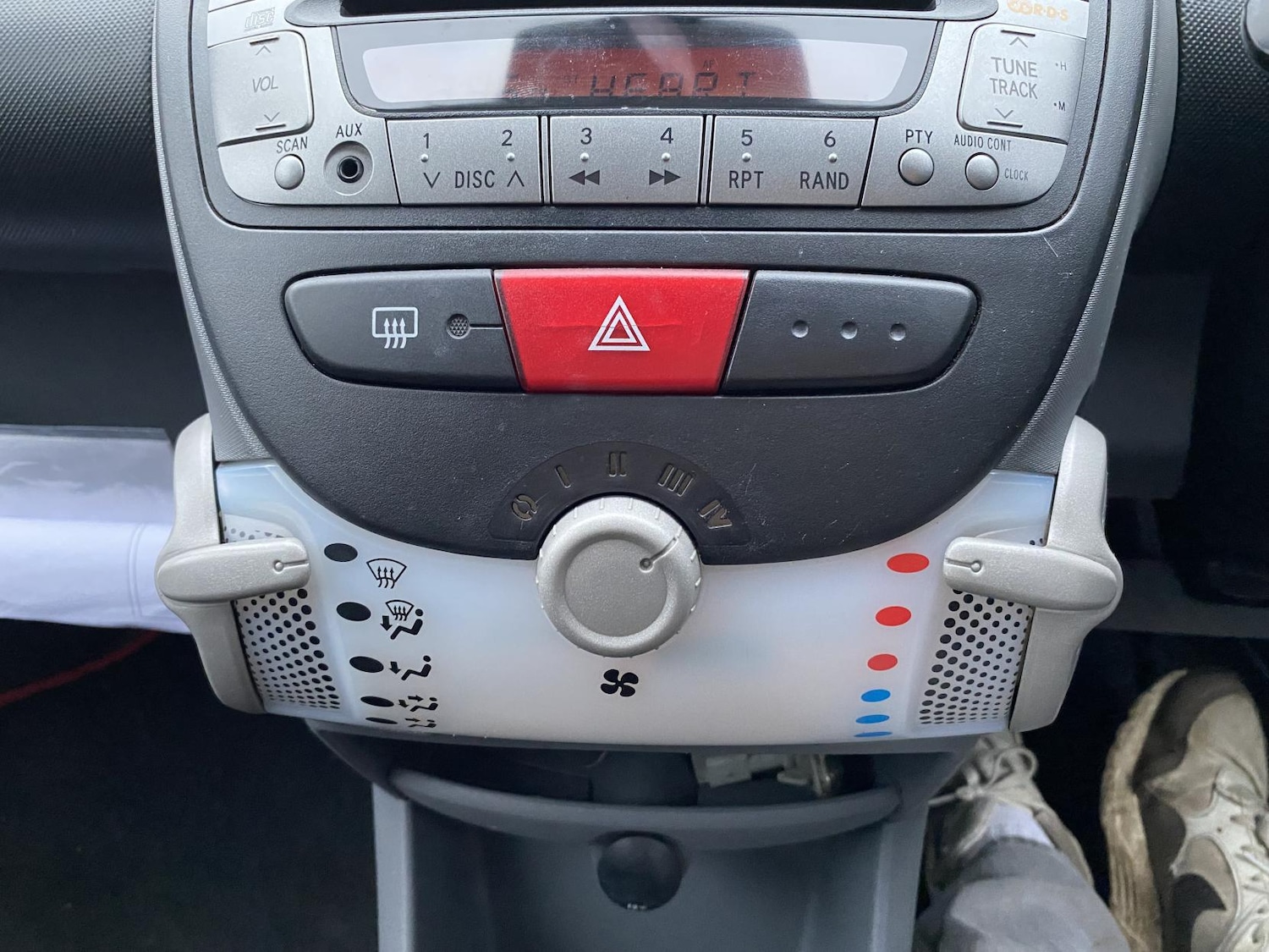 Used Toyota AYGO 2009 for sale - 77495149: Photo 18