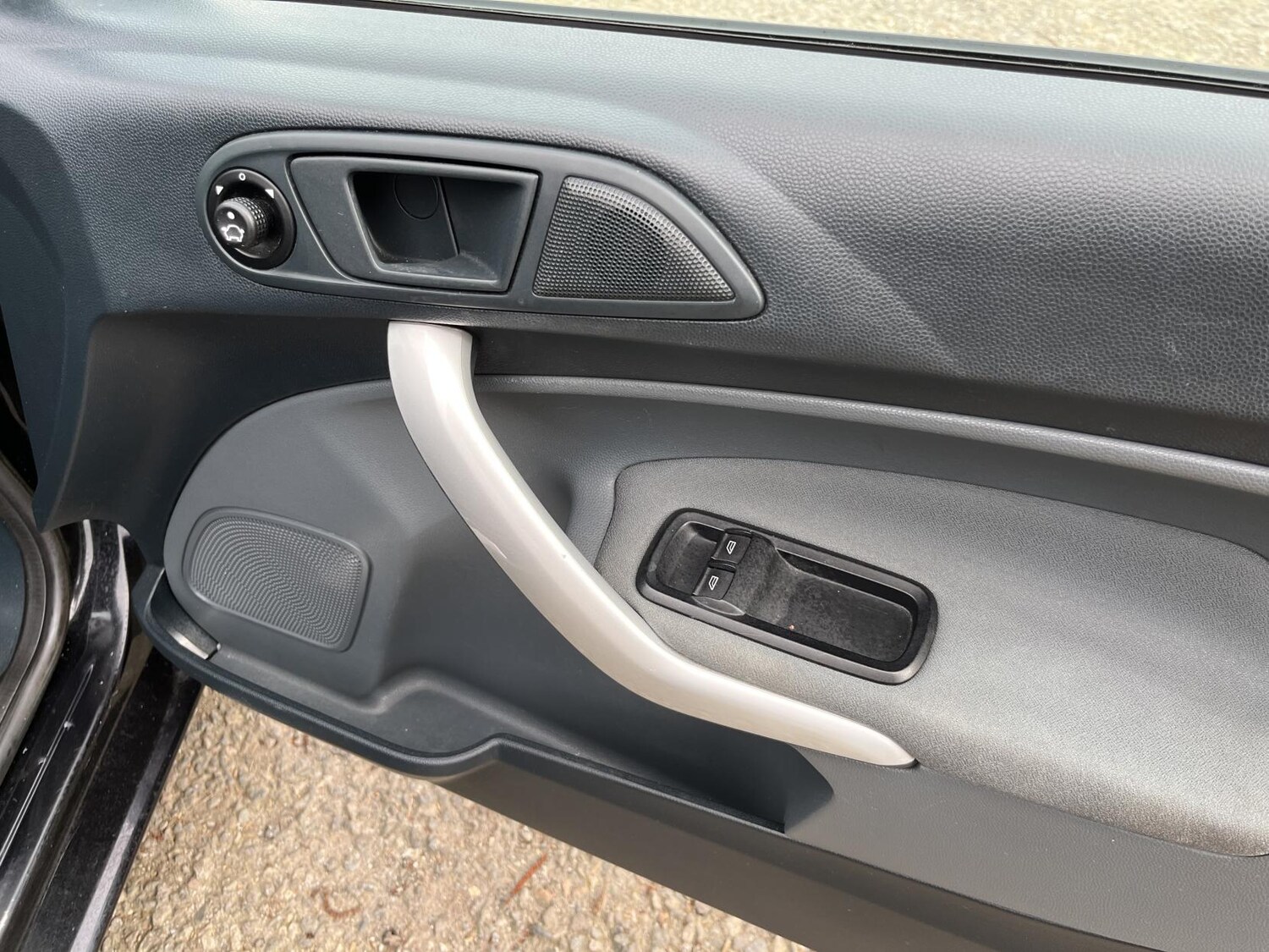 Used Ford Fiesta 2011 for sale - 77851811: Photo 23