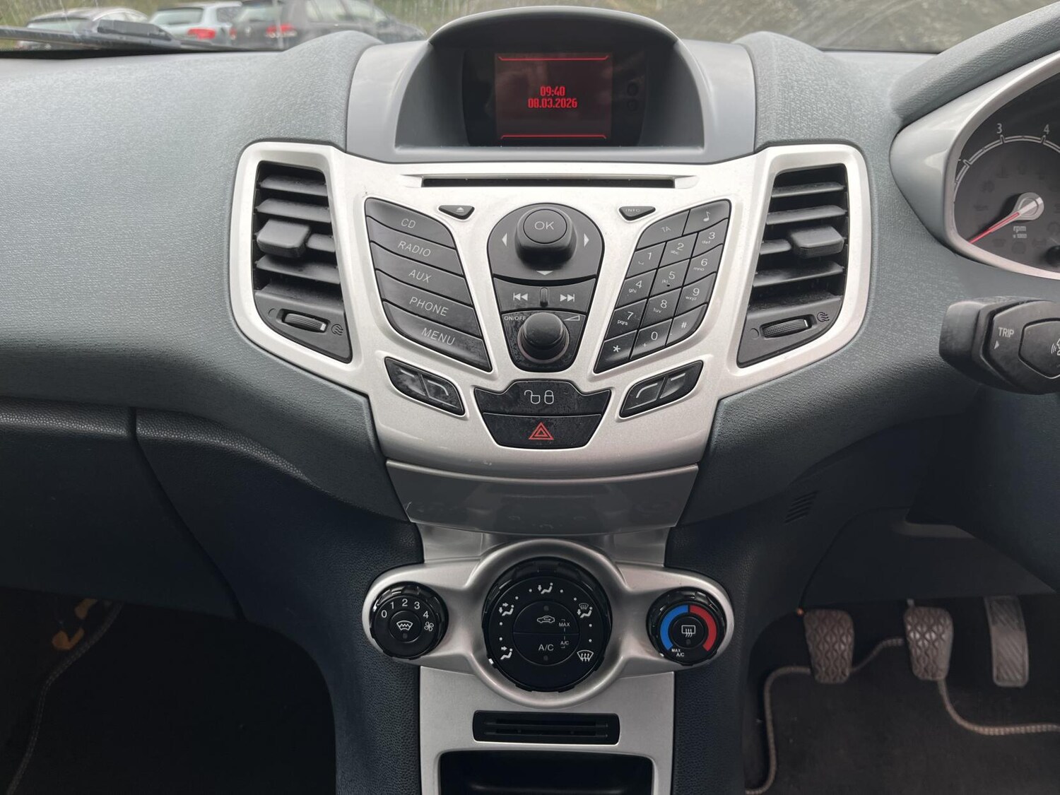 Used Ford Fiesta 2011 for sale - 77851811: Photo 32