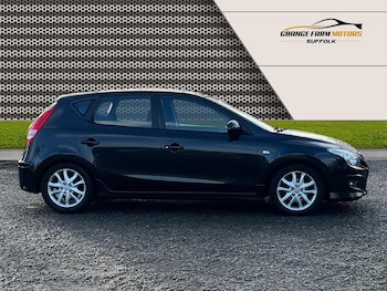 Used Hyundai i30 2010 for sale - 77264774: Photo