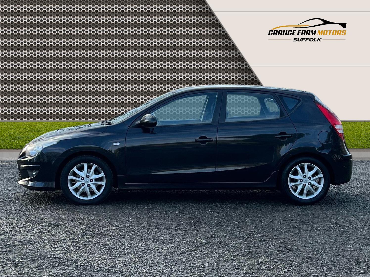 Used Hyundai i30 2010 for sale - 77264774: Photo 9