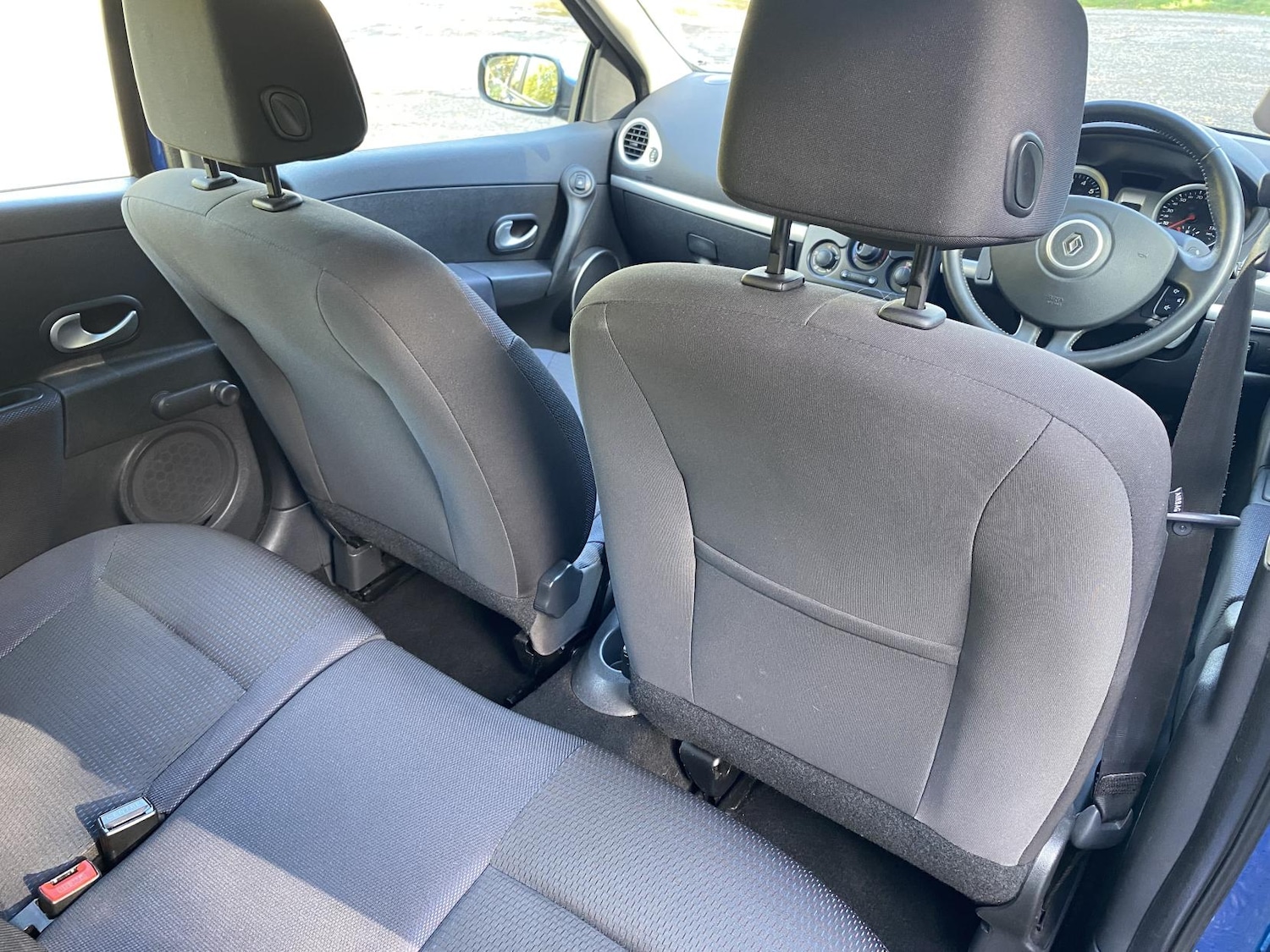 Used Renault Clio 2009 for sale - 76359011: Photo 11
