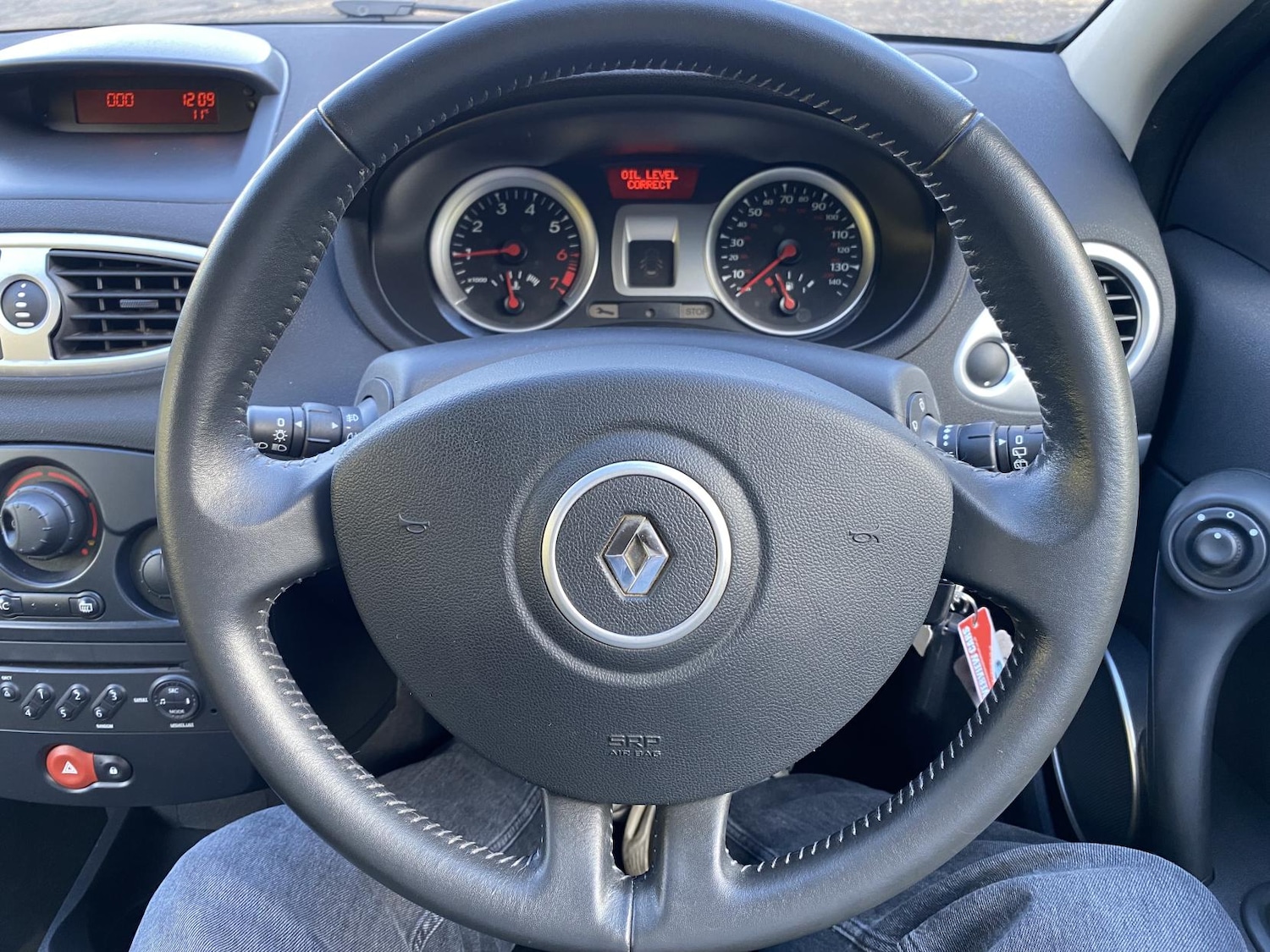 Used Renault Clio 2009 for sale - 76359011: Photo 16