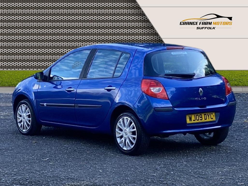 Used Renault Clio 2009 for sale - 76359011: Photo 28