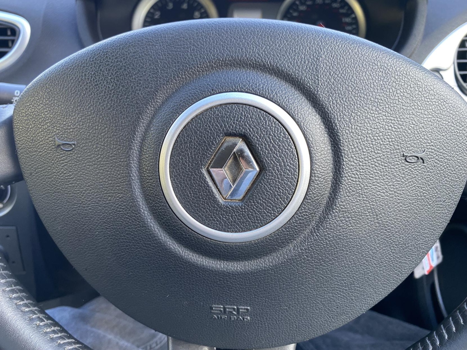 Used Renault Clio 2009 for sale - 76359011: Photo 42