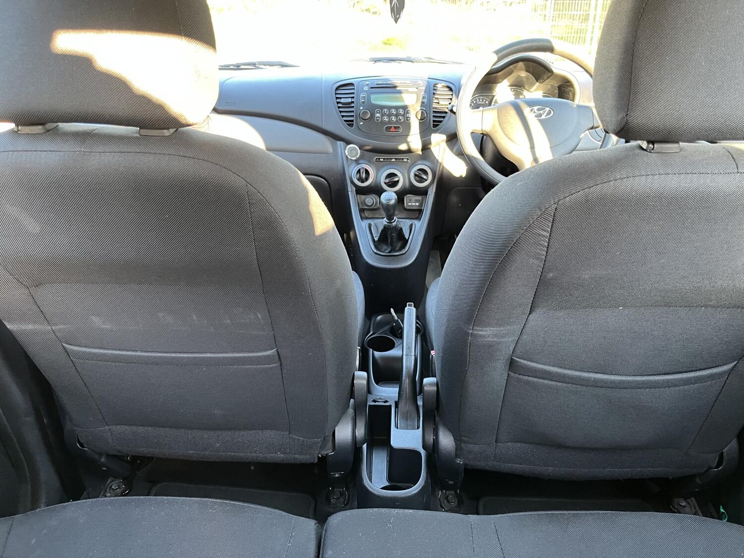 Used Hyundai i10 2011 for sale - 77938604: Photo 16