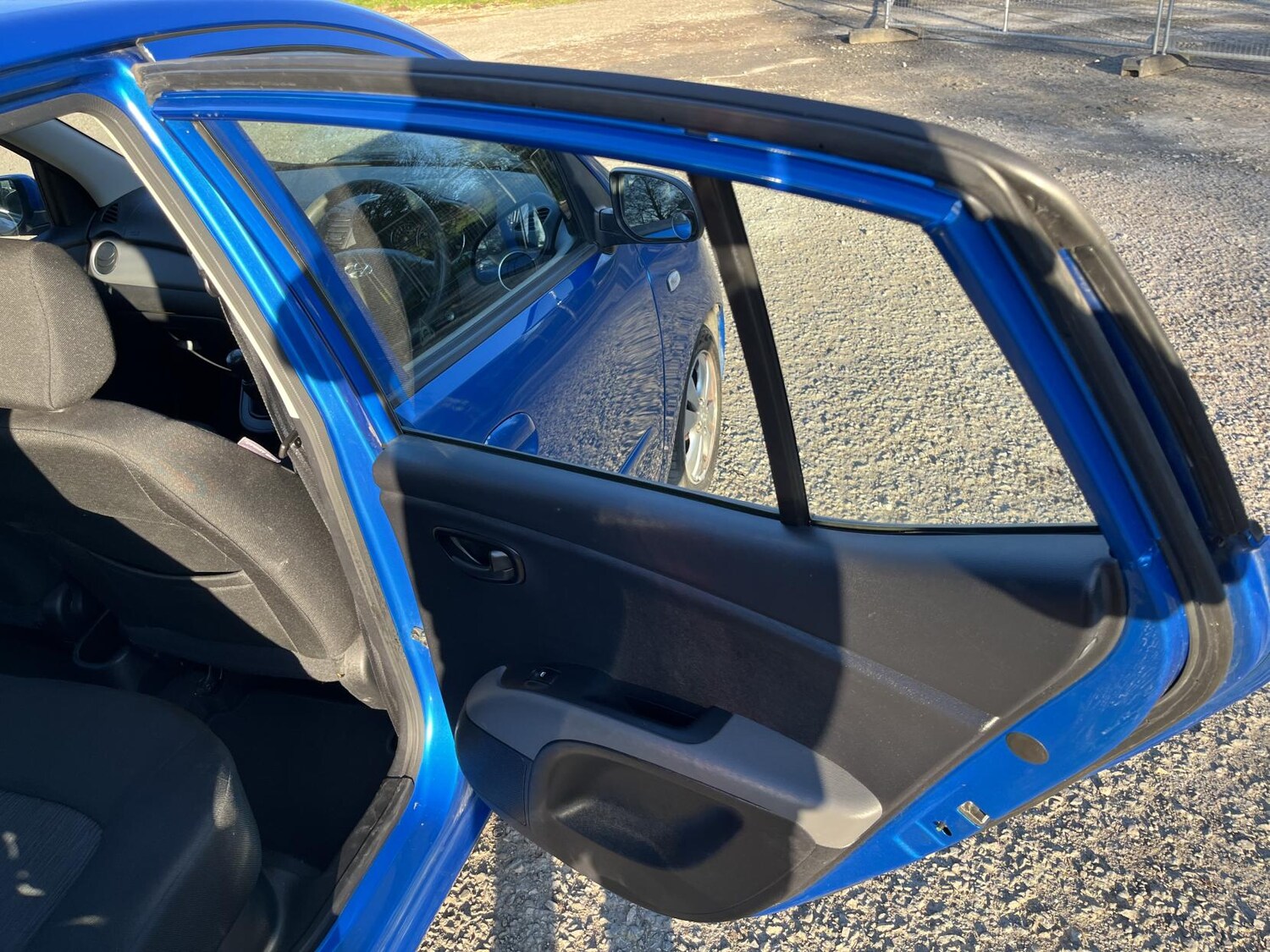 Used Hyundai i10 2011 for sale - 77938604: Photo 24