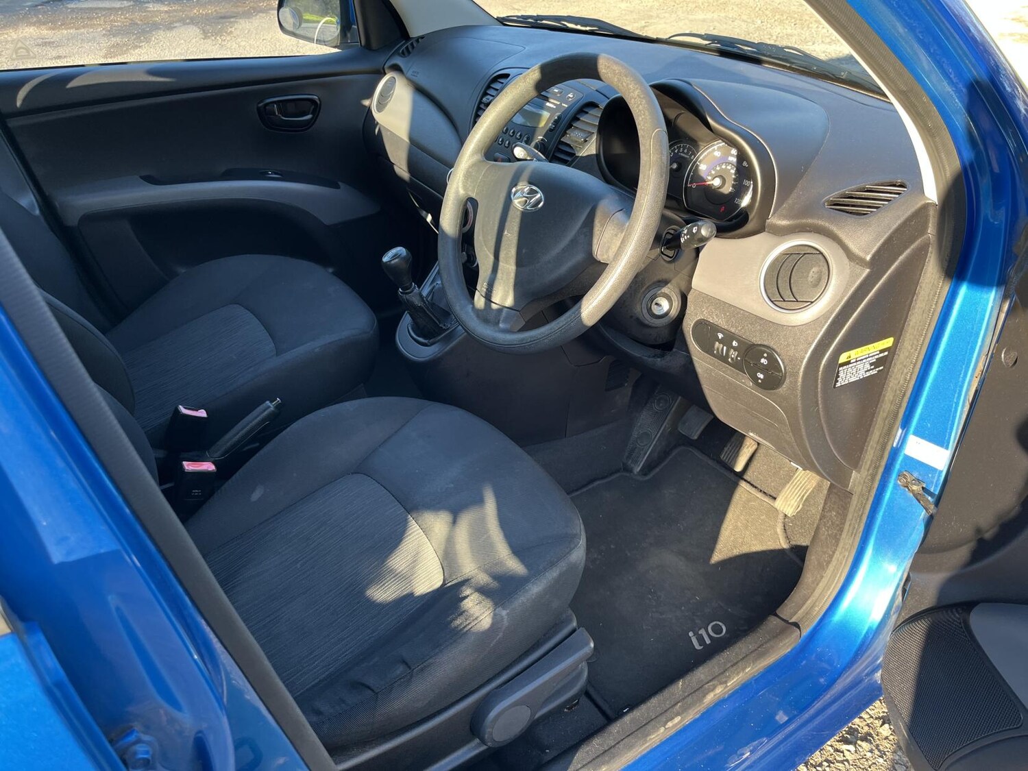 Used Hyundai i10 2011 for sale - 77938604: Photo 28