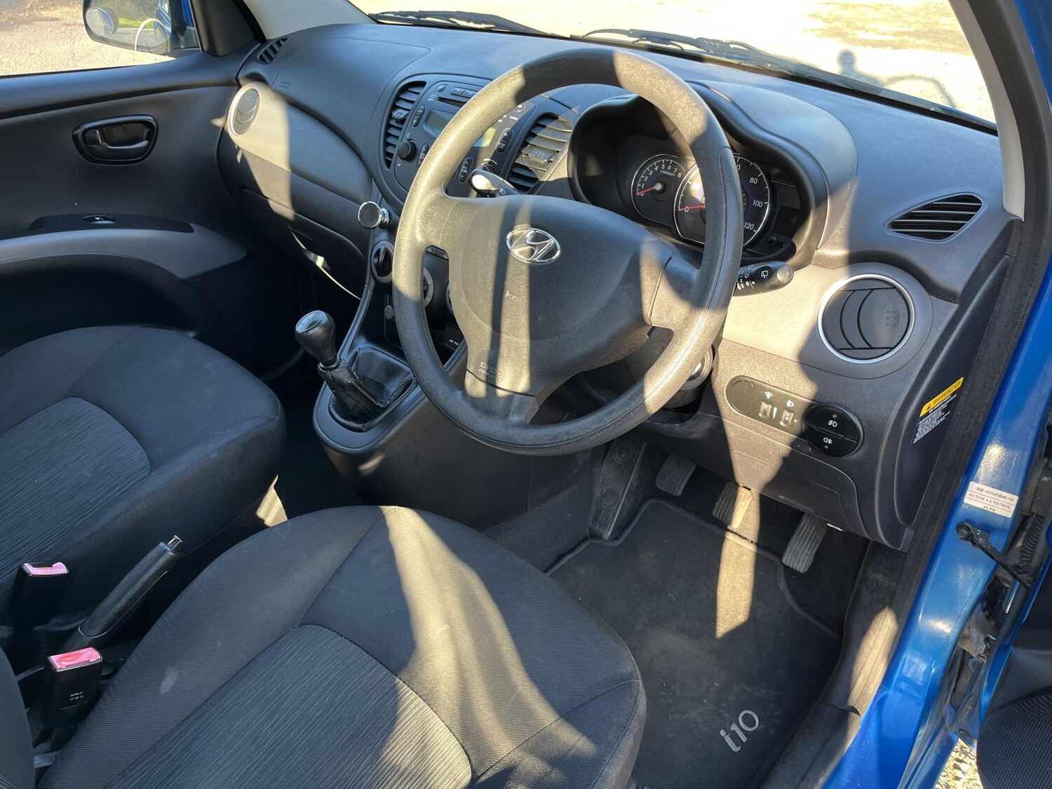 Used Hyundai i10 2011 for sale - 77938604: Photo 29